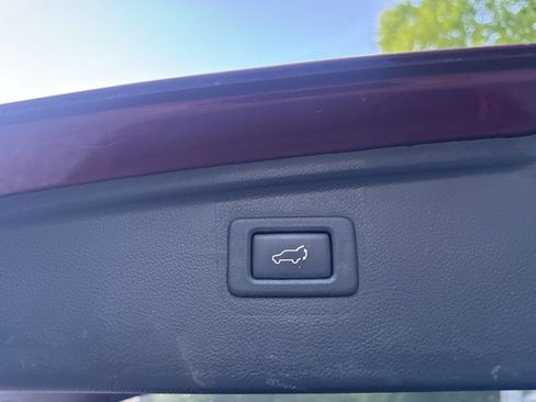 Used 2016 Subaru Outback 2.5i Premium AWD/4WD image 18