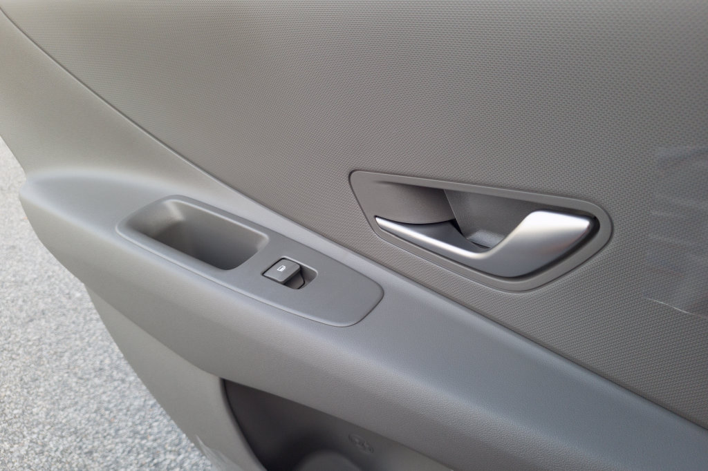 New 2026 Hyundai Elantra SE FWD image 16
