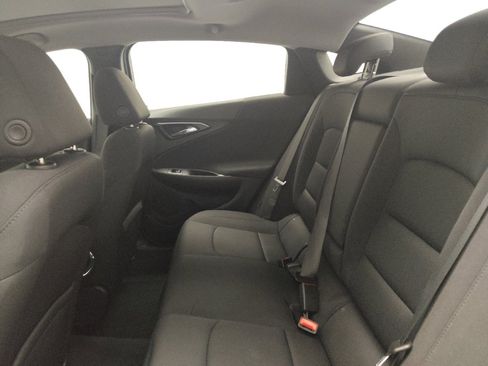 Used 2022 Chevrolet Malibu LT FWD image 18