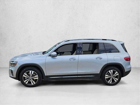 Used 2026 Mercedes-Benz GLB 250 image 8
