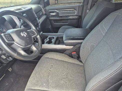 Used 2021 RAM 2500 Big Horn w/ Level 1 Equipment Group AWD/4WD image 4