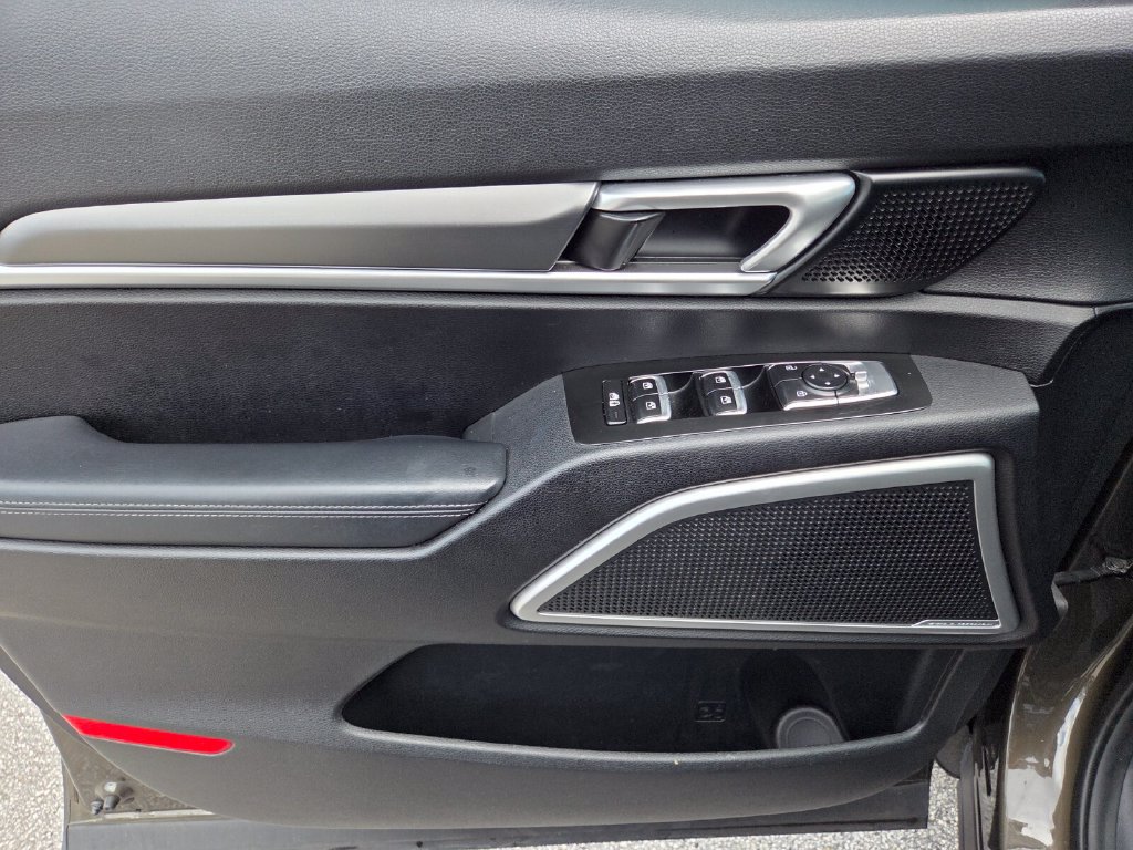 Used 2020 Kia Telluride S FWD image 32
