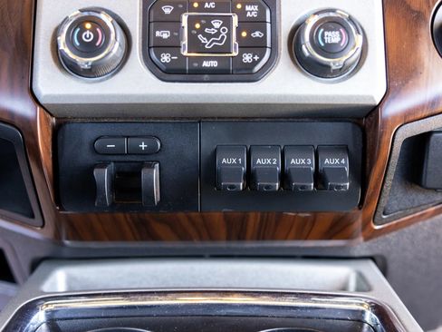 Used 2016 Ford F350 Lariat w/ Lariat Ultimate Package image 27