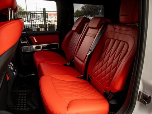 Used 2026 Mercedes-Benz G 63 AMG 4MATIC image 38