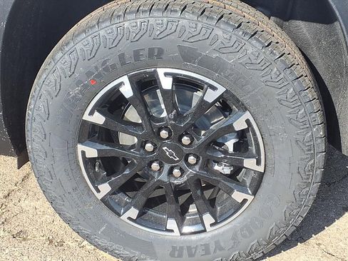 New 2026 Chevrolet Traverse Z71 w/ Driver Confidence Package image 7