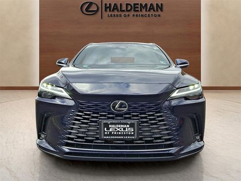 Used 2025 Lexus RX 350 Premium image 2