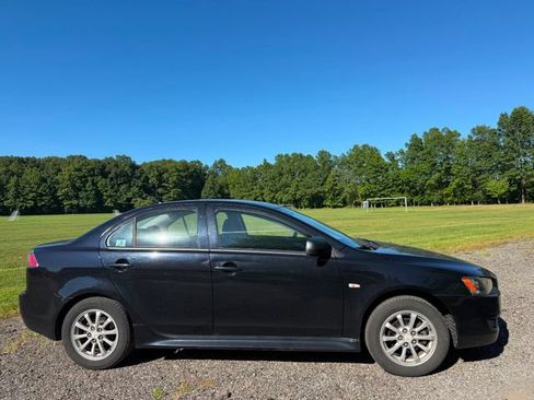 Used 2010 Mitsubishi Lancer ES FWD image 5