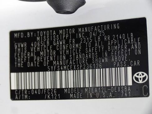 Used 2025 Toyota Corolla SE image 16