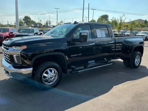 Used 2023 Chevrolet Silverado 3500 LTZ w/ LTZ Convenience Package AWD/4WD image 4