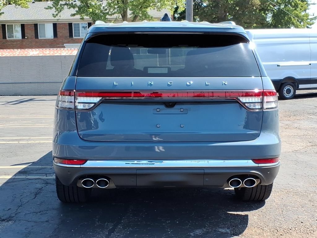 Certified 2025 Lincoln Aviator Reserve w/ Equipment Group 201A AWD/4WD image 6
