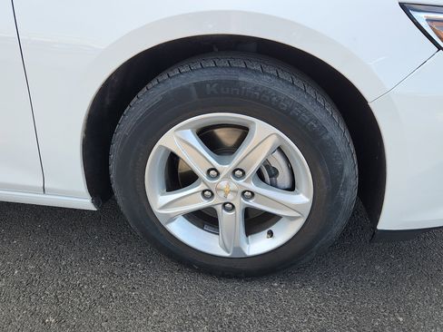 Used 2024 Chevrolet Malibu LT image 9