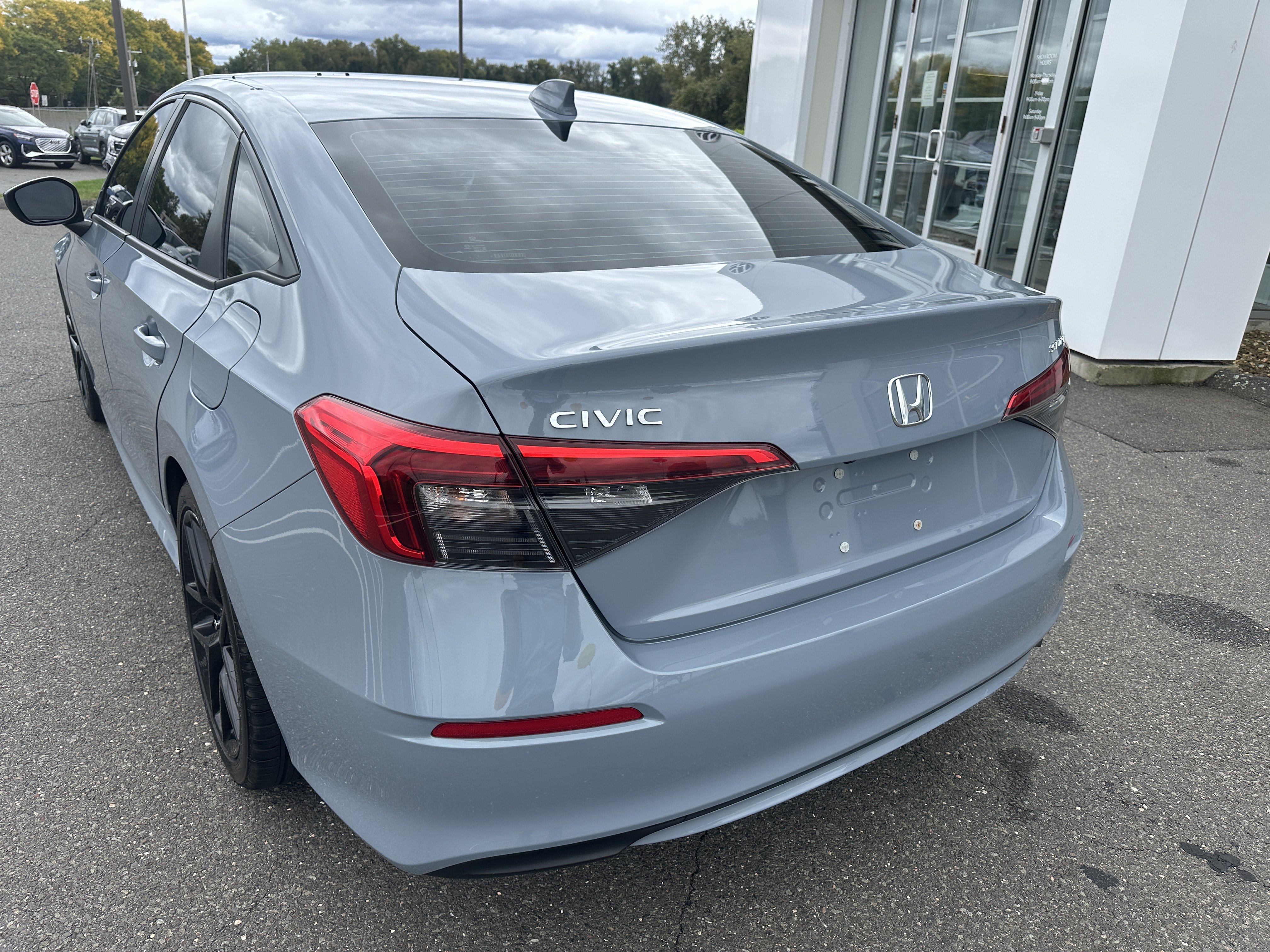 Used 2023 Honda Civic Sport image 7