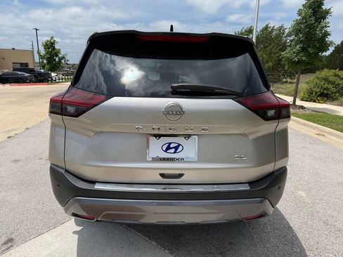 Used 2022 Nissan Rogue SL FWD image 6