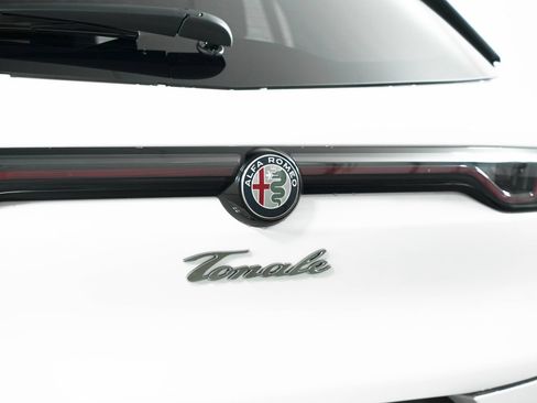 New 2025 Alfa Romeo Tonale AWD/4WD image 14