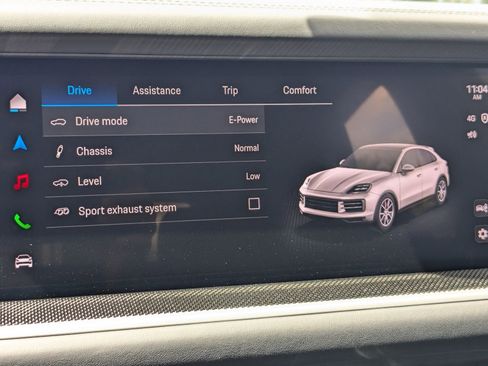 New 2025 Porsche Cayenne S image 18