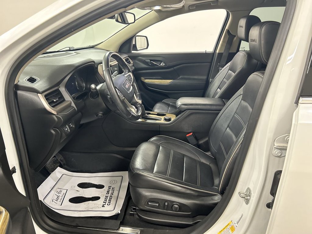 Used 2019 GMC Acadia Denali w/ Technology Package AWD/4WD image 9