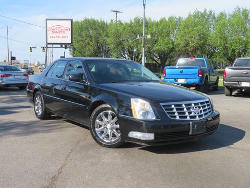 Used 2008 Cadillac DTS w/ Sun And Navigation Package image 1