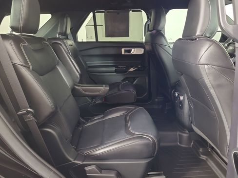 Used 2022 Ford Explorer ST w/ Equipment Group 401A AWD/4WD image 24