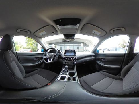 Used 2025 Nissan Sentra SV FWD image 40