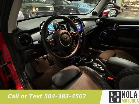 Used 2024 MINI Cooper S w/ Signature Upholstery Package FWD image 22