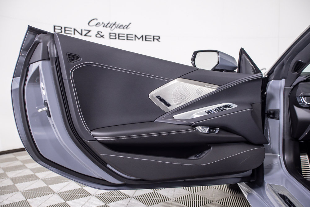 Used 2025 Chevrolet Corvette Stingray Preferred Conv w/ Z51 Performance Package RWD image 28
