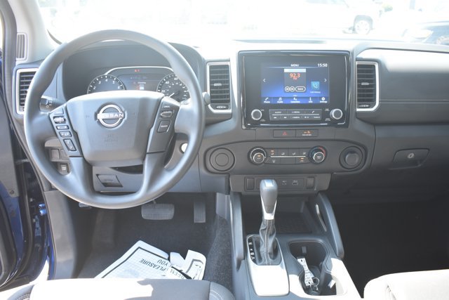 Used 2022 Nissan Frontier SV RWD image 16