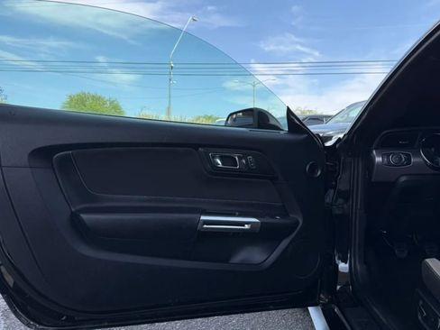 Used 2016 Ford Mustang Coupe RWD image 33