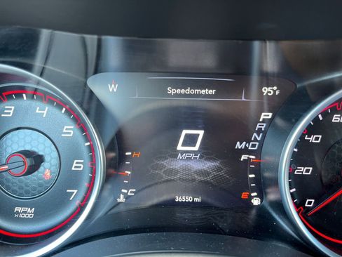 Used 2022 Dodge Charger SXT image 40