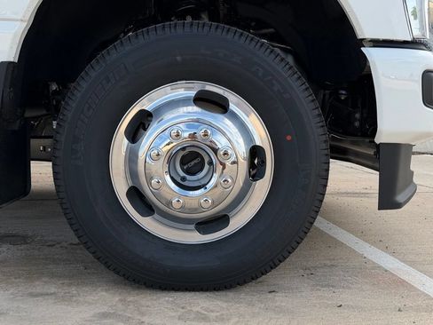 New 2026 Ford F350 Platinum AWD/4WD image 8