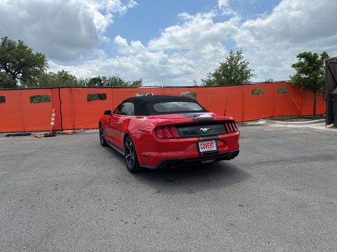 Used 2020 Ford Mustang Convertible image 7
