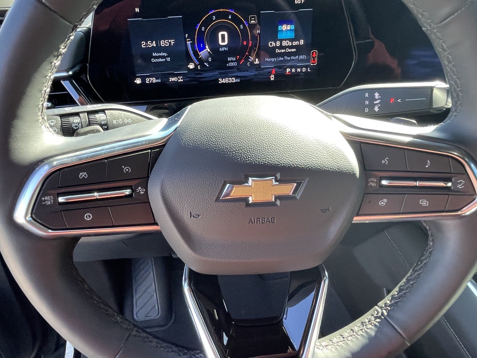 Used 2025 Chevrolet Suburban Premier AWD/4WD image 21