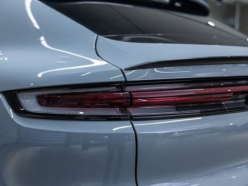 Certified 2025 Porsche Cayenne Coupe image 22