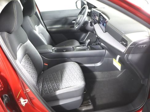 New 2026 Nissan Kicks SV w/ SV Premium Package image 27