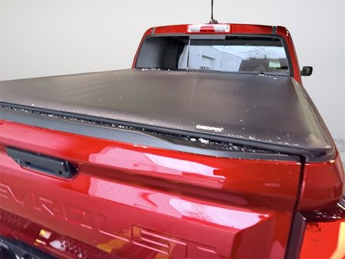 Used 2024 Chevrolet Colorado Z71 w/ Z71 Convenience Package 2 image 8