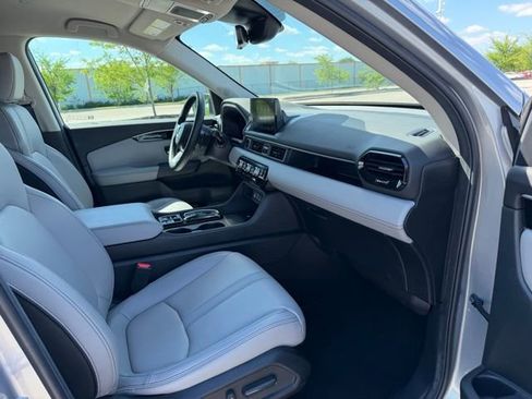 Certified 2025 Honda Pilot EX-L image 32
