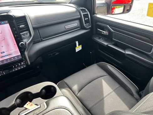 Certified 2026 RAM 2500 Laramie AWD/4WD image 26