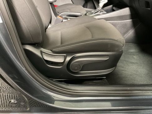 Used 2023 Kia Forte LXS FWD image 35