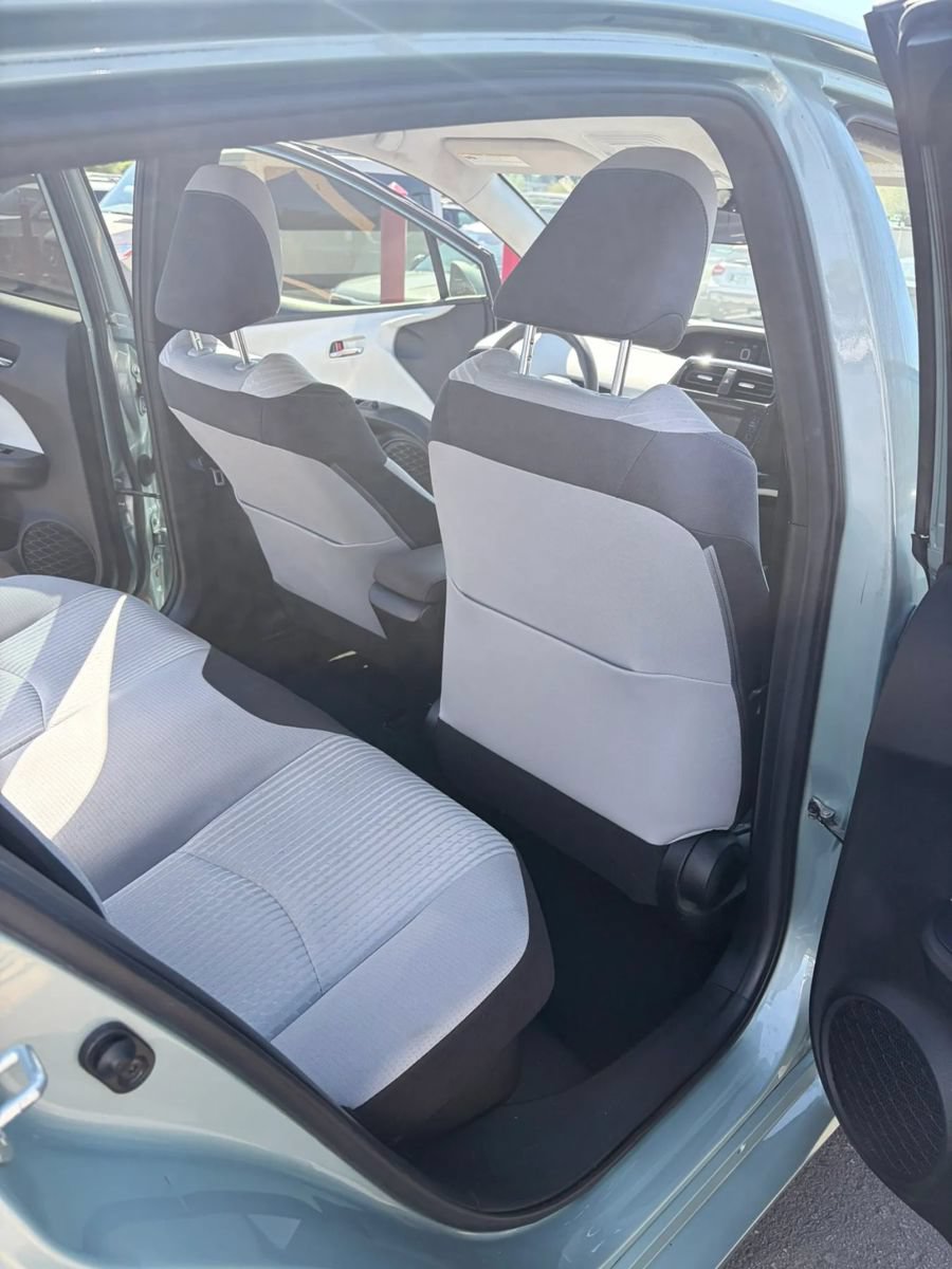 Used 2017 Toyota Prius Two w/ Carpet Mat Package FWD image 17
