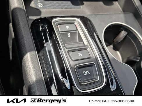 Used 2023 Honda Pilot Touring image 19