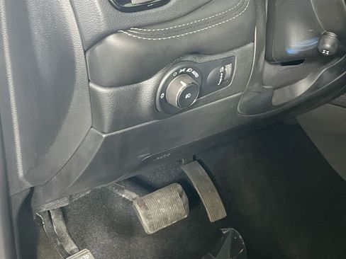 Used 2022 Dodge Durango GT AWD/4WD image 10