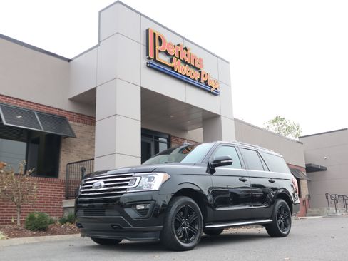 Used 2021 Ford Expedition XLT image 40