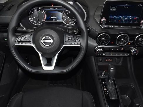 Used 2024 Nissan Sentra SV image 12