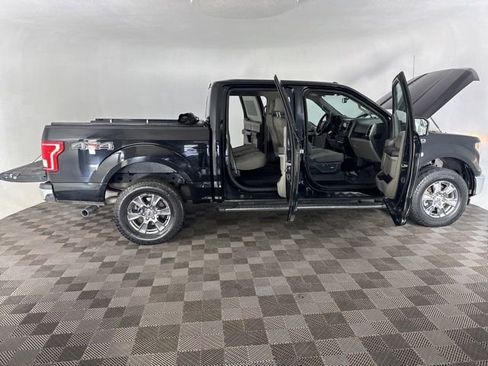 Used 2017 Ford F150 XLT w/ Equipment Group 302A Luxury AWD/4WD image 15