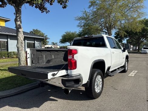 Used 2023 Chevrolet Silverado 2500 LT w/ Convenience Package AWD/4WD image 17