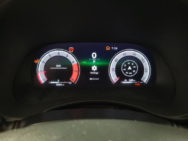 Used 2024 Toyota Highlander Platinum FWD image 22