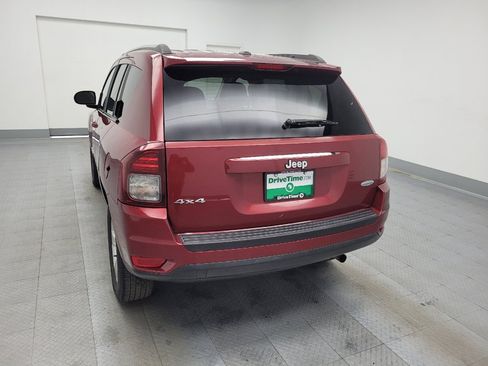 Used 2017 Jeep Compass Latitude AWD/4WD image 6
