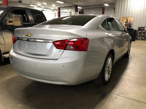 Used 2015 Chevrolet Impala LT w/ Convenience Package image 6
