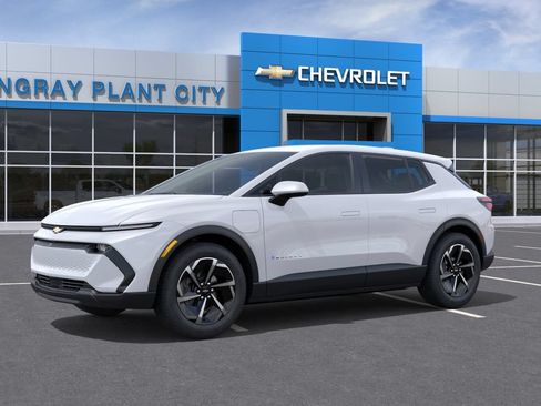 New 2026 Chevrolet Equinox EV LT FWD image 2