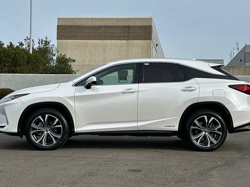 Certified 2022 Lexus RX 450h AWD w/ Premium Package image 9