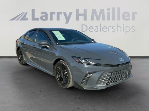 Certified 2025 Toyota Camry SE image 7